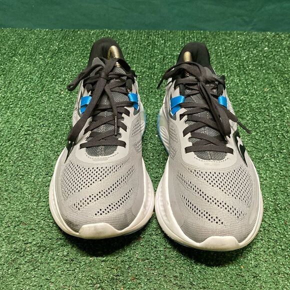 Men's Gray and Black Saucony Guide-15 Running Shoes (OKPM-03-049) - Picture 2 of 10